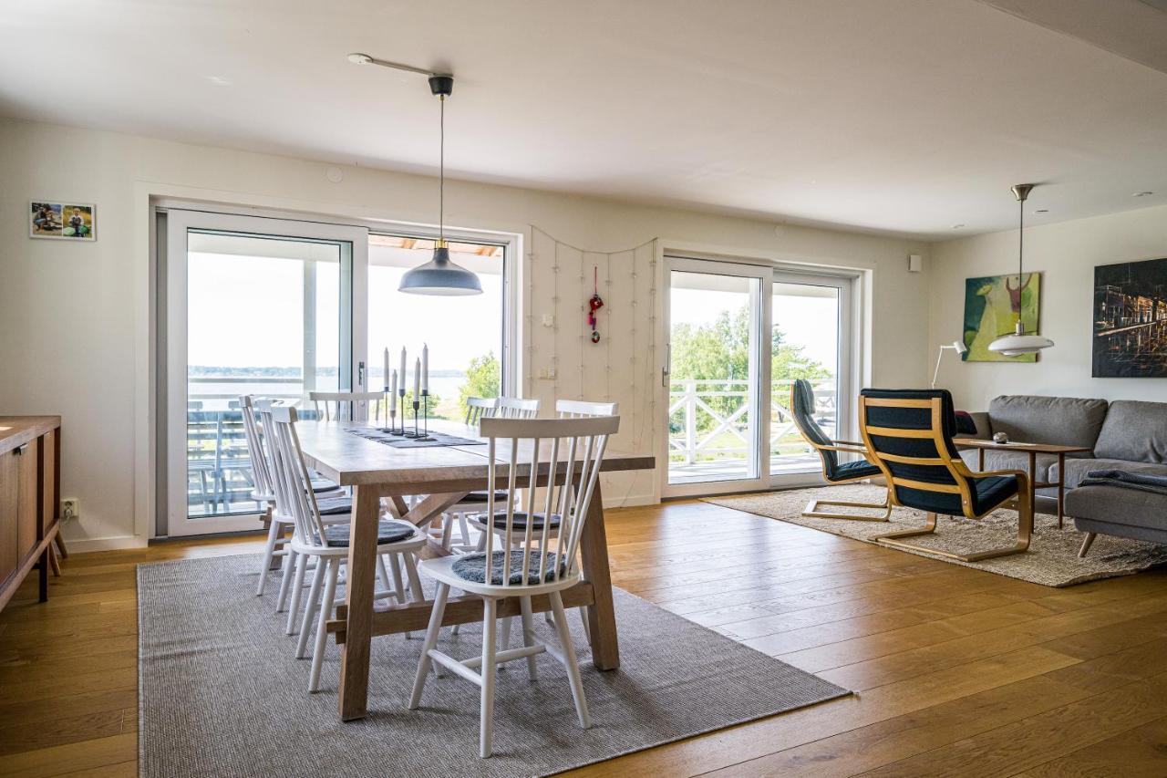 Exclusive Tranquil Villa By The Sea, Boat Available Drottningskär Eksteriør billede