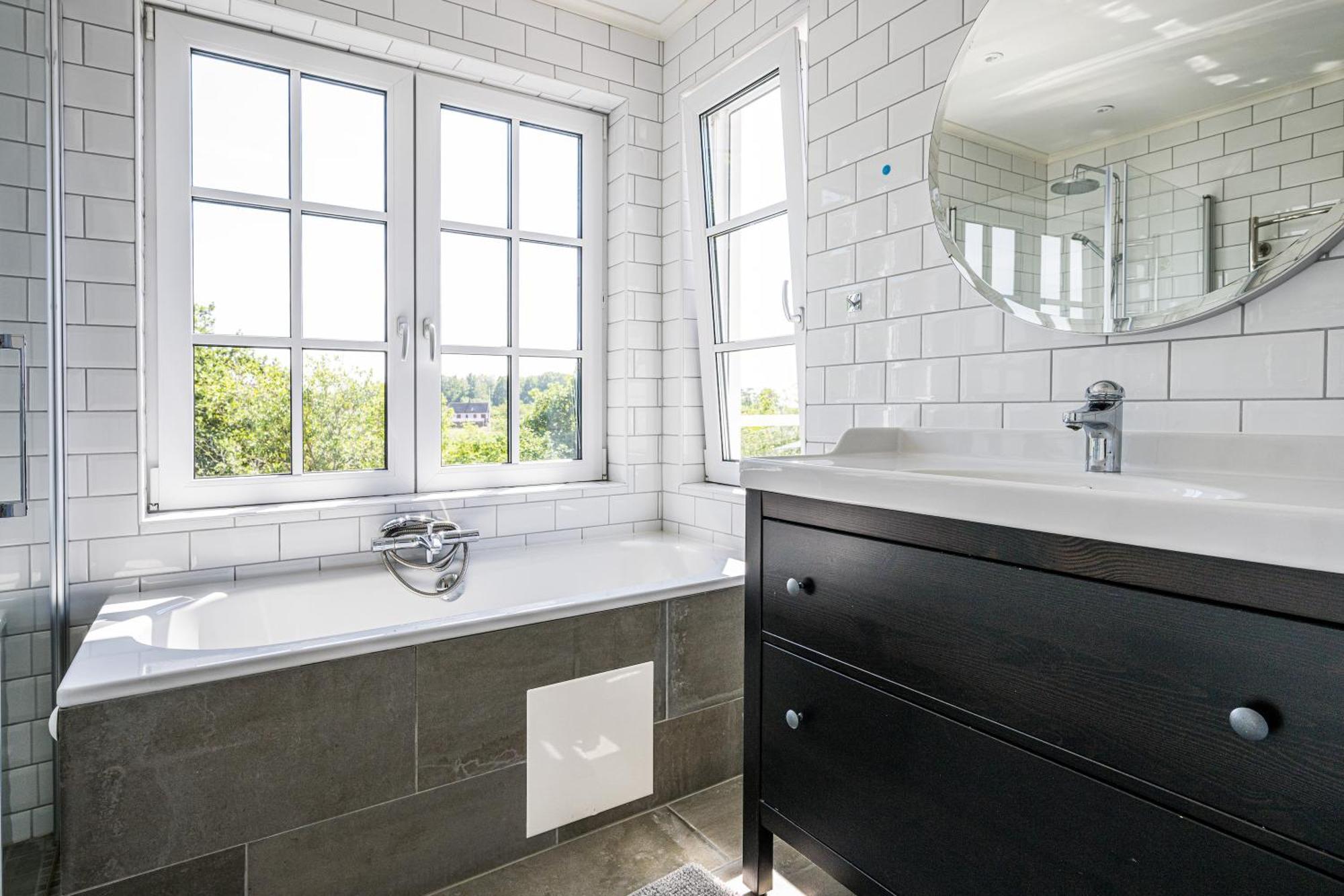 Exclusive Tranquil Villa By The Sea, Boat Available Drottningskär Eksteriør billede