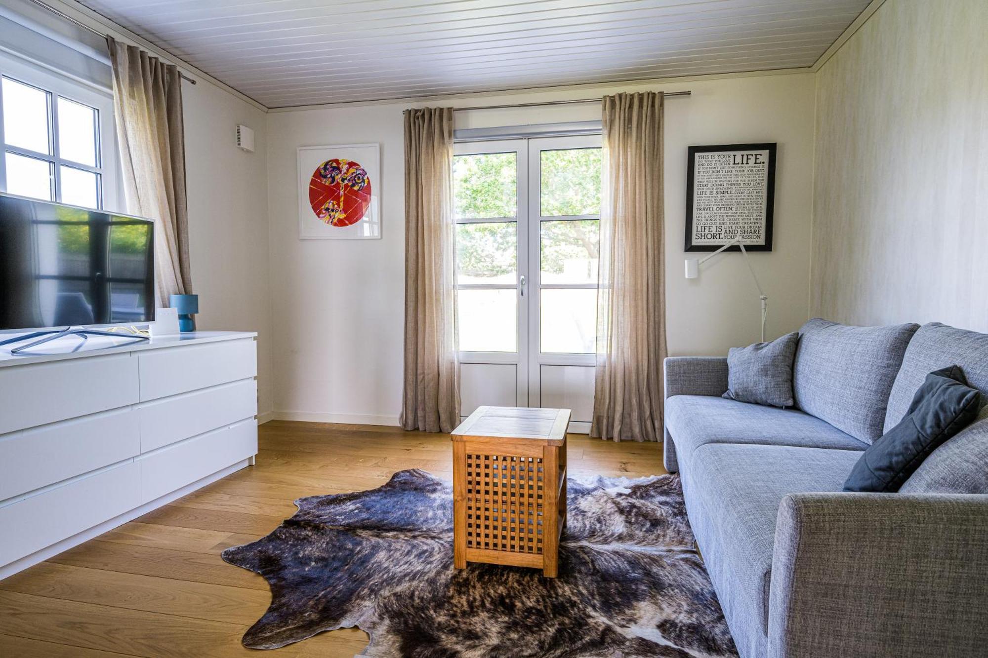 Exclusive Tranquil Villa By The Sea, Boat Available Drottningskär Eksteriør billede
